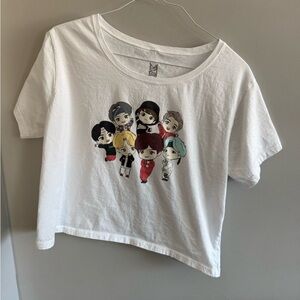BTS x Hot Topic Chibi Graphic Crop Tee – White – Size XL